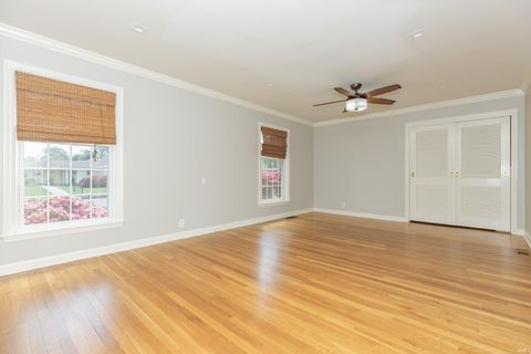 Tiny photo for 7127 Taylor Avenue, Evansville, IN 47715 (MLS # 202612902)