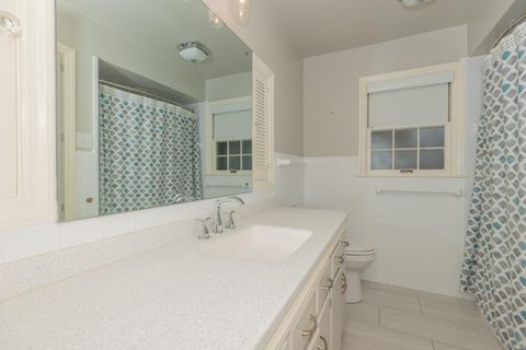 Tiny photo for 7127 Taylor Avenue, Evansville, IN 47715 (MLS # 202612902)