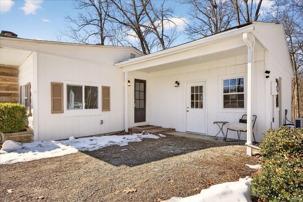 Photo of 8625 N Fish Road, Bloomington, IN 47408 (MLS # 202605155)