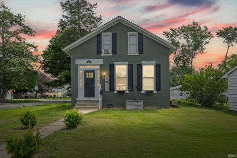 Photo of 807 S 20th Street, Lafayette, IN 47905 (MLS # 202532043)