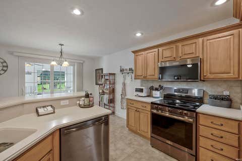 Tiny photo for 834 Saint Gile Court, Evansville, IN 47725 (MLS # 202627712)