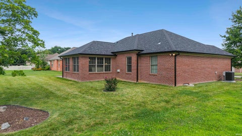 Tiny photo for 834 Saint Gile Court, Evansville, IN 47725 (MLS # 202627712)