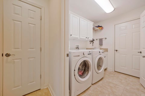 Tiny photo for 834 Saint Gile Court, Evansville, IN 47725 (MLS # 202627712)