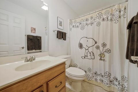 Tiny photo for 834 Saint Gile Court, Evansville, IN 47725 (MLS # 202627712)