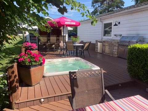 Tiny photo for 4954 E Bayfront Court, Monticello, IN 47960 (MLS # 202535802)