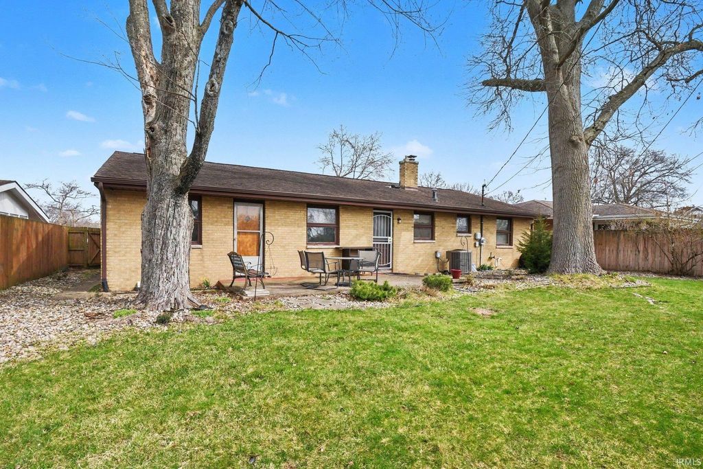 Photo of 2008 Dorwood Drive, South Bend, IN 46617 (MLS # 202602696)