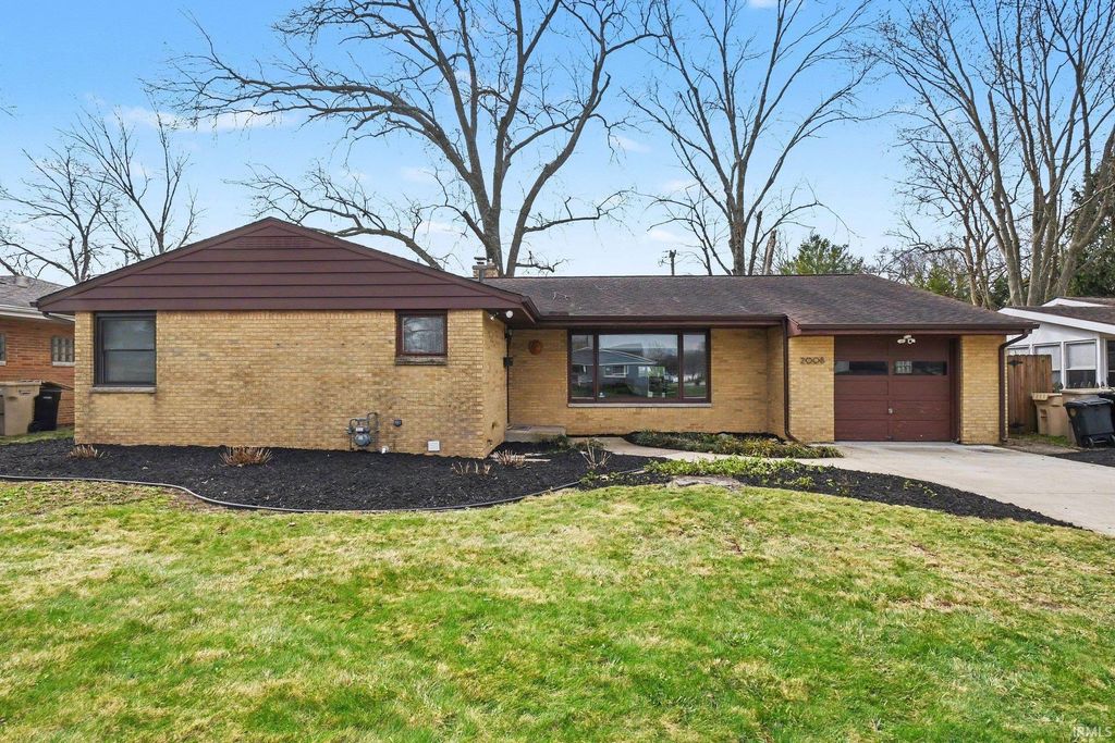 Photo of 2008 Dorwood Drive, South Bend, IN 46617 (MLS # 202602696)