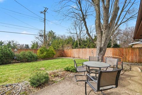 Tiny photo for 2008 Dorwood Drive, South Bend, IN 46617 (MLS # 202602696)