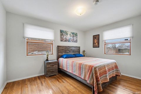 Tiny photo for 2008 Dorwood Drive, South Bend, IN 46617 (MLS # 202602696)