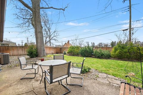 Tiny photo for 2008 Dorwood Drive, South Bend, IN 46617 (MLS # 202602696)