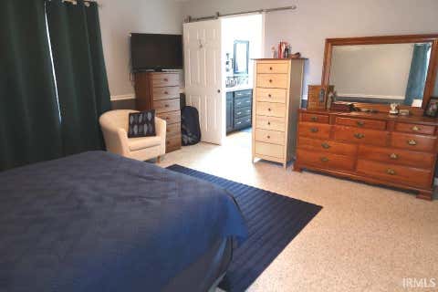 Tiny photo for 103 Western Hills Drive, Mount Vernon, IN 47620 (MLS # 202629800)