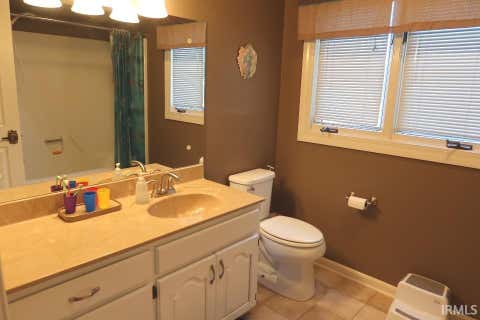 Tiny photo for 103 Western Hills Drive, Mount Vernon, IN 47620 (MLS # 202629800)
