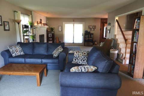 Tiny photo for 103 Western Hills Drive, Mount Vernon, IN 47620 (MLS # 202629800)