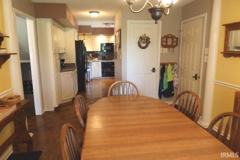 Tiny photo for 103 Western Hills Drive, Mount Vernon, IN 47620 (MLS # 202629800)