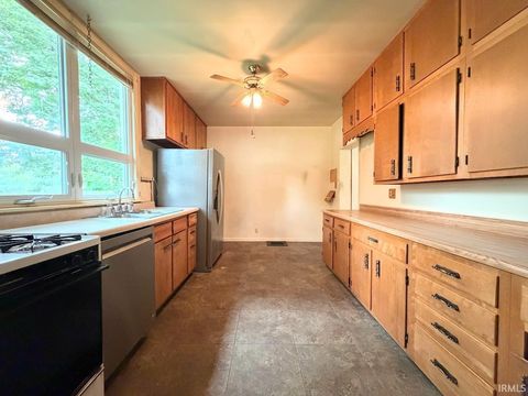 Tiny photo for 300 Humphrey Street, Logansport, IN 46947 (MLS # 202628799)