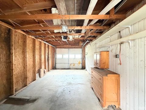 Tiny photo for 300 Humphrey Street, Logansport, IN 46947 (MLS # 202628799)
