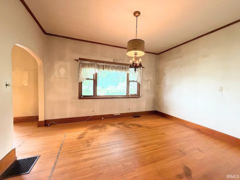 Tiny photo for 300 Humphrey Street, Logansport, IN 46947 (MLS # 202628799)