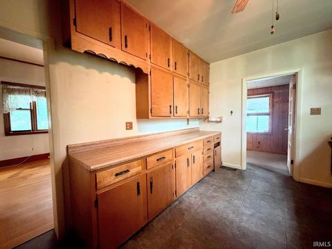 Tiny photo for 300 Humphrey Street, Logansport, IN 46947 (MLS # 202628799)