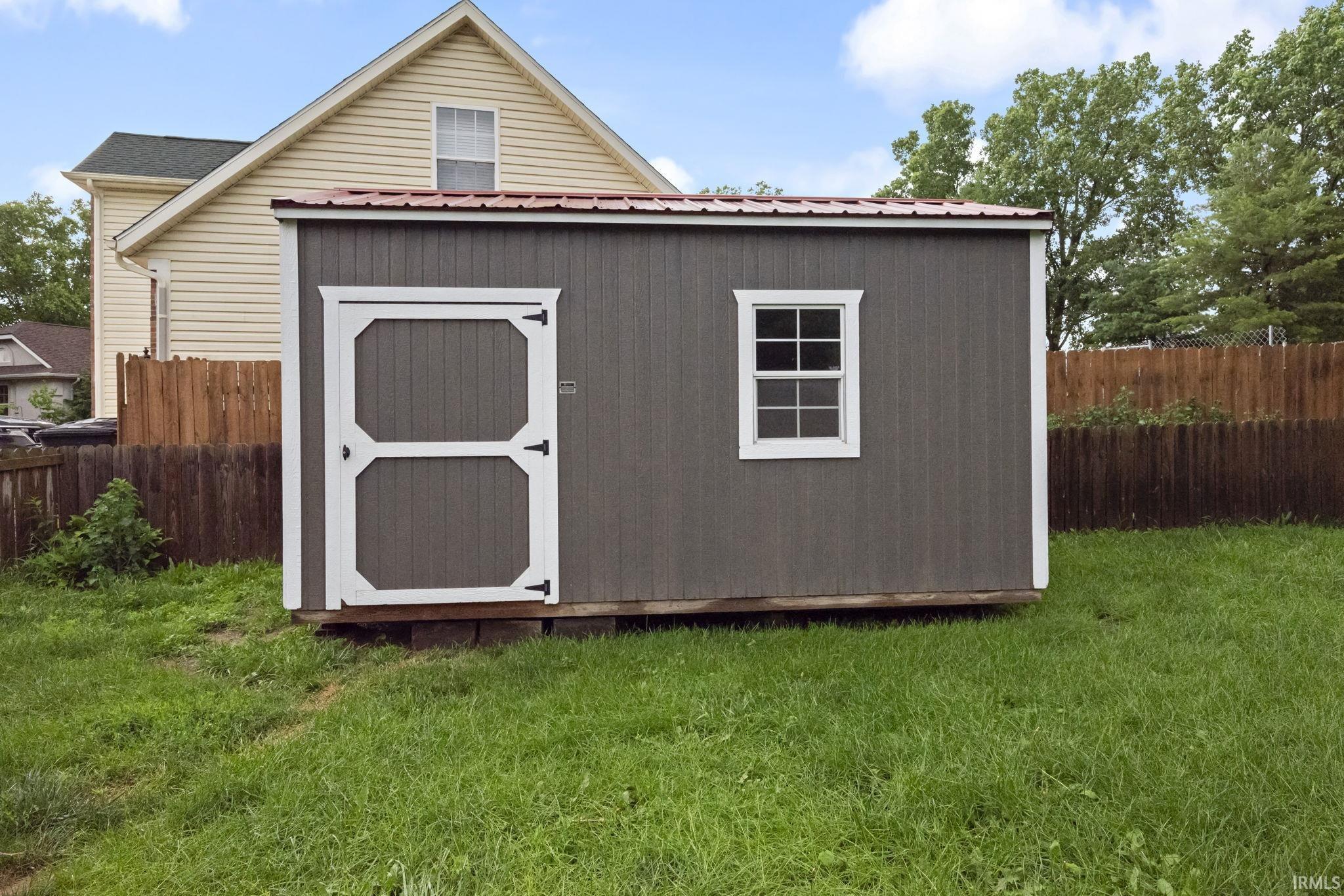 Lafayette, Indiana 47909, United States, 4 Bedrooms Bedrooms, ,3 BathroomsBathrooms,Residential,Pending,157216