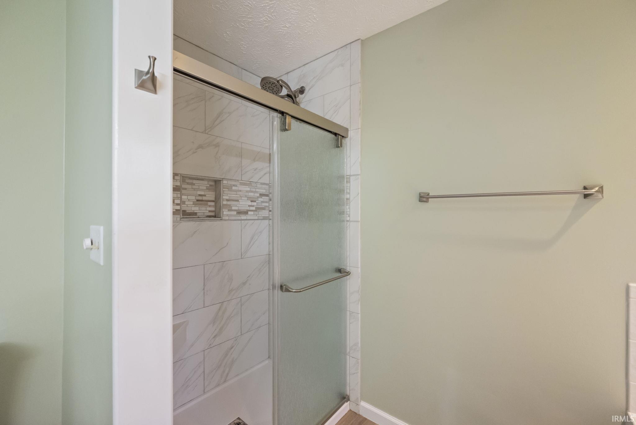 Lafayette, Indiana 47909, United States, 4 Bedrooms Bedrooms, ,3 BathroomsBathrooms,Residential,Pending,157216