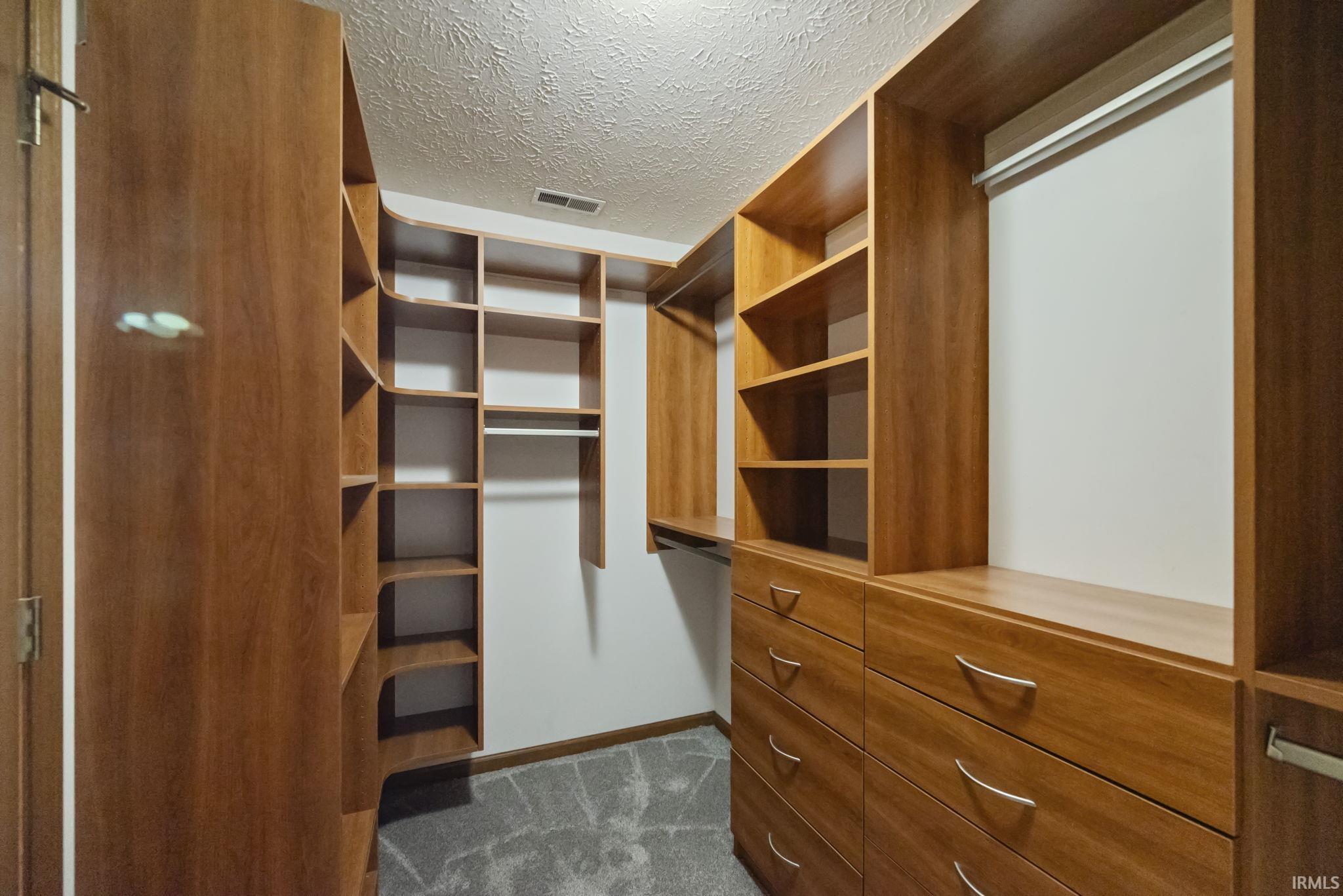 Lafayette, Indiana 47909, United States, 4 Bedrooms Bedrooms, ,3 BathroomsBathrooms,Residential,Pending,157216