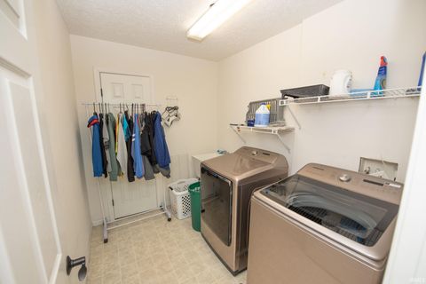 Tiny photo for 50 Waterway Court, Lafayette, IN 47909 (MLS # 202618018)
