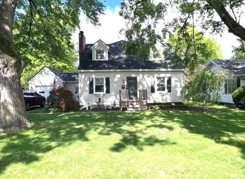 Photo of 2221 S INDIANA Avenue, Kokomo, IN 46902 (MLS # 202616055)