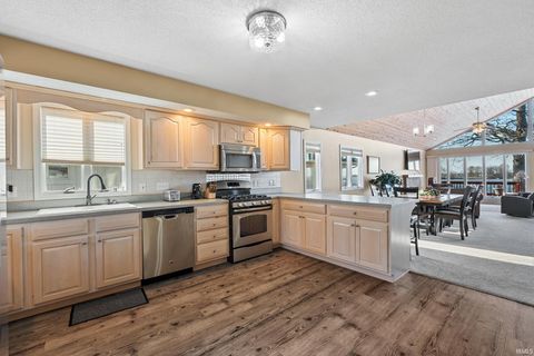 Tiny photo for 2910 Country Club Drive East Drive, Rochester, IN 46975 (MLS # 202608492)