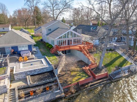 Tiny photo for 2910 Country Club Drive East Drive, Rochester, IN 46975 (MLS # 202608492)