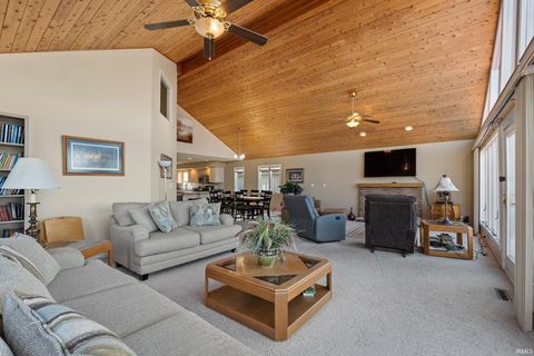 Tiny photo for 2910 Country Club Drive East Drive, Rochester, IN 46975 (MLS # 202608492)