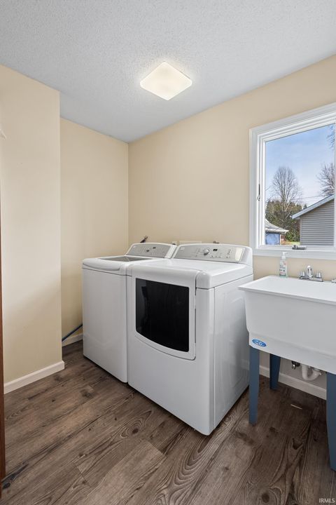 Tiny photo for 2910 Country Club Drive East Drive, Rochester, IN 46975 (MLS # 202608492)