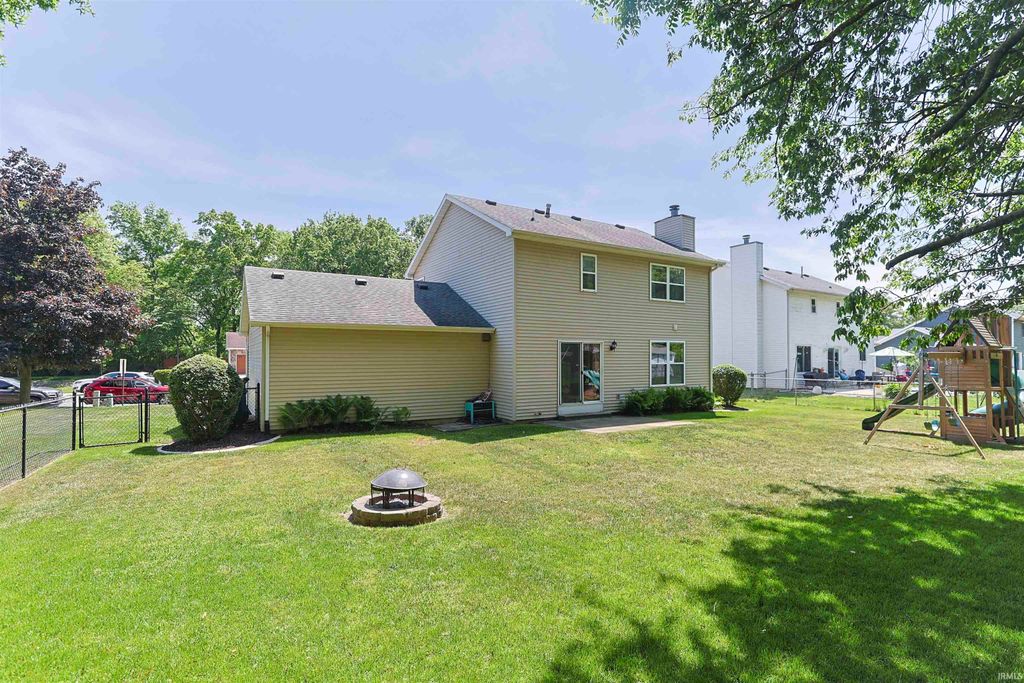 Photo of 10035 Ashwood Forest Drive, Osceola, IN 46561 (MLS # 202620779)