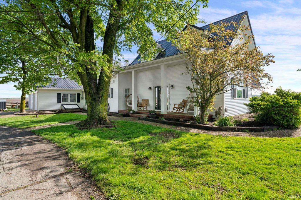 Photo of 5040 E County Road 630 N Road, Frankfort, IN 46041 (MLS # 202617089)