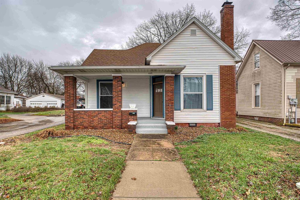 Photo of 423 N 3rd Street, Boonville, IN 47601 (MLS # 202608004)