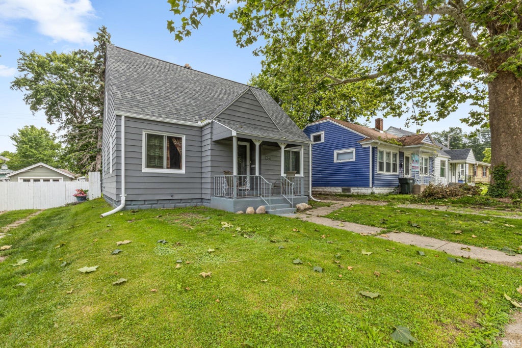 Photo of 123 DonMoyer Avenue, South Bend, IN 46614 (MLS # 202625661)