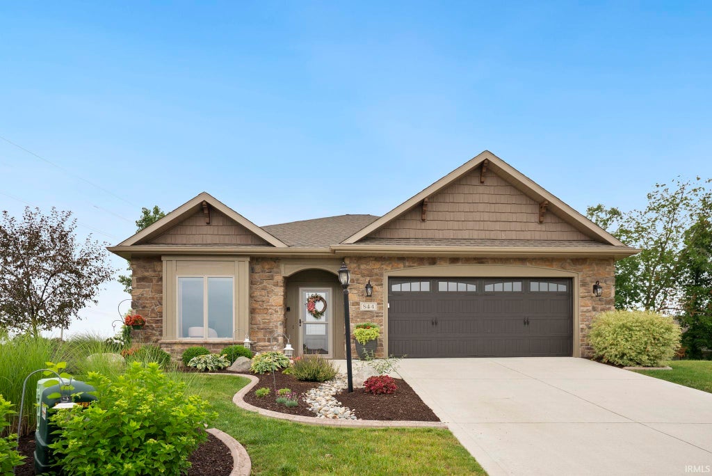 Photo of 844 Songbird Court, Fort Wayne, IN 46825 (MLS # 202627364)