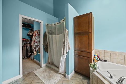 Tiny photo for 5 Rushgrove Court, Lafayette, IN 47909 (MLS # 202529673)