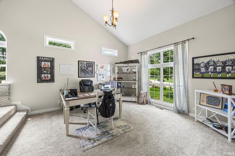 Tiny photo for 5 Rushgrove Court, Lafayette, IN 47909 (MLS # 202529673)