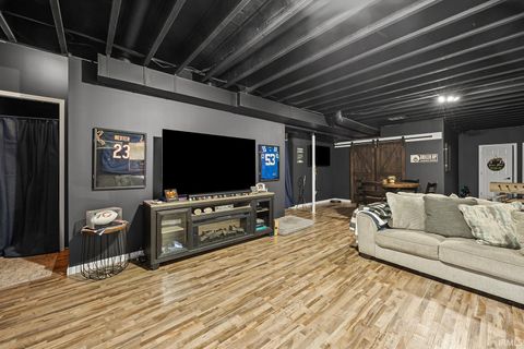 Tiny photo for 5 Rushgrove Court, Lafayette, IN 47909 (MLS # 202529673)