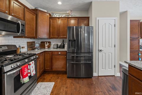 Tiny photo for 5 Rushgrove Court, Lafayette, IN 47909 (MLS # 202529673)