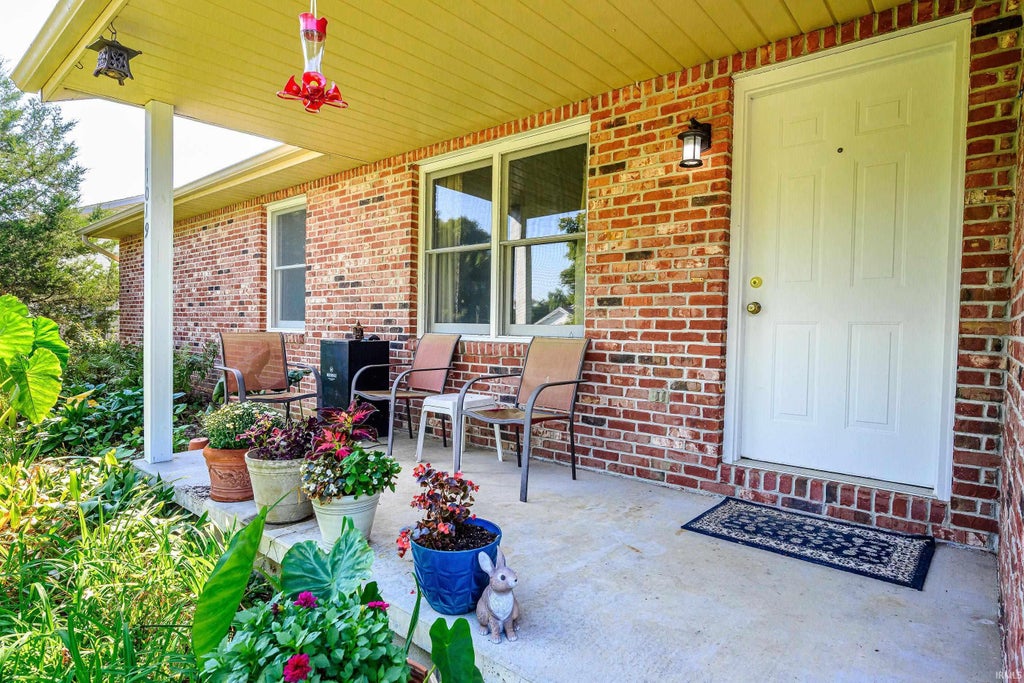 Photo of 1019 W Countryside Lane, Bloomington, IN 47403 (MLS # 202636965)