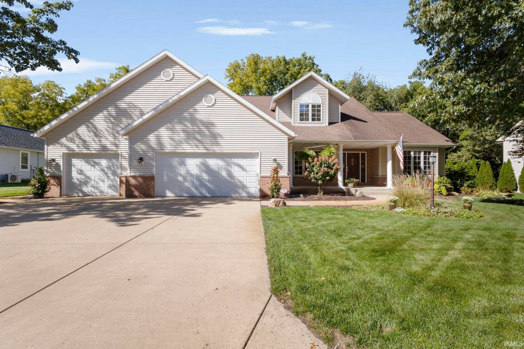 Photo of 56969 Wild Heather Drive, South Bend, IN 46619 (MLS # 202641988)