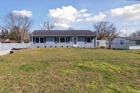 Tiny photo for 27380 Sunnyfield Drive, Elkhart, IN 46514 (MLS # 202605659)