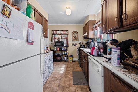 Tiny photo for 819 S 19th Street, Lafayette, IN 47905 (MLS # 202609184)