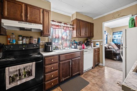 Tiny photo for 819 S 19th Street, Lafayette, IN 47905 (MLS # 202609184)