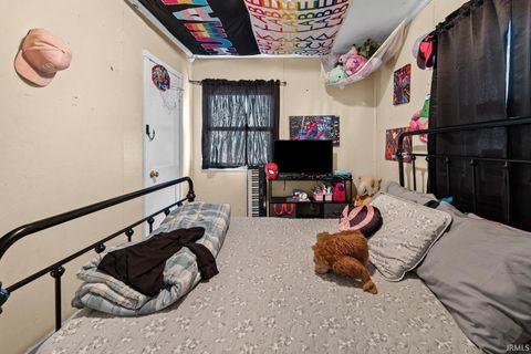 Tiny photo for 819 S 19th Street, Lafayette, IN 47905 (MLS # 202609184)