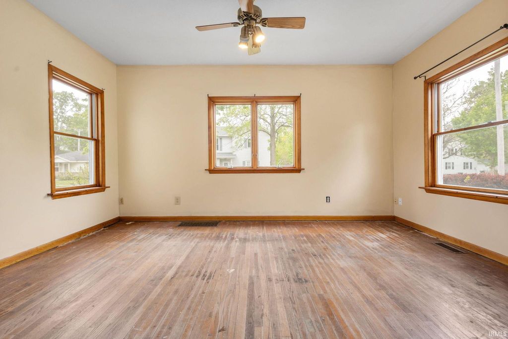 Photo of 201 W Chestnut Street, New Carlisle, IN 46552 (MLS # 202617276)