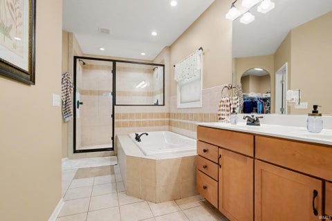 Tiny photo for 728 Gentry Lane, New Carlisle, IN 46552 (MLS # 202643594)