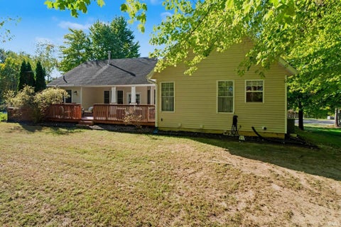 Tiny photo for 728 Gentry Lane, New Carlisle, IN 46552 (MLS # 202643594)