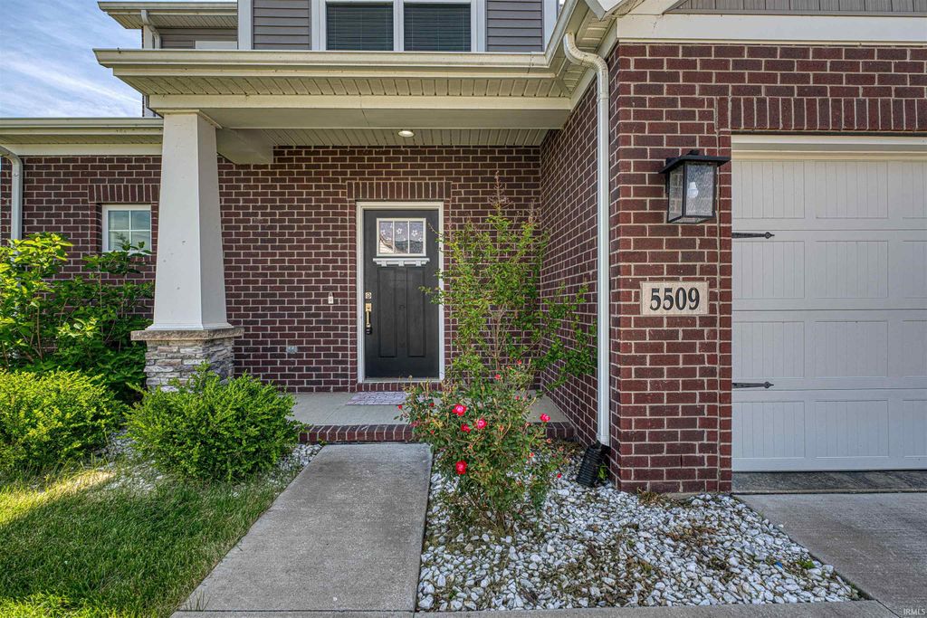 Photo of 5509 Camden Drive, Newburgh, IN 47630 (MLS # 202614341)